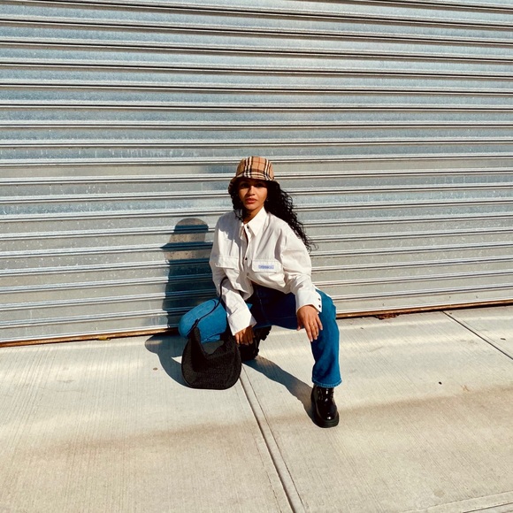 • MEET YOUR SELLER • - Picture 4 of 13